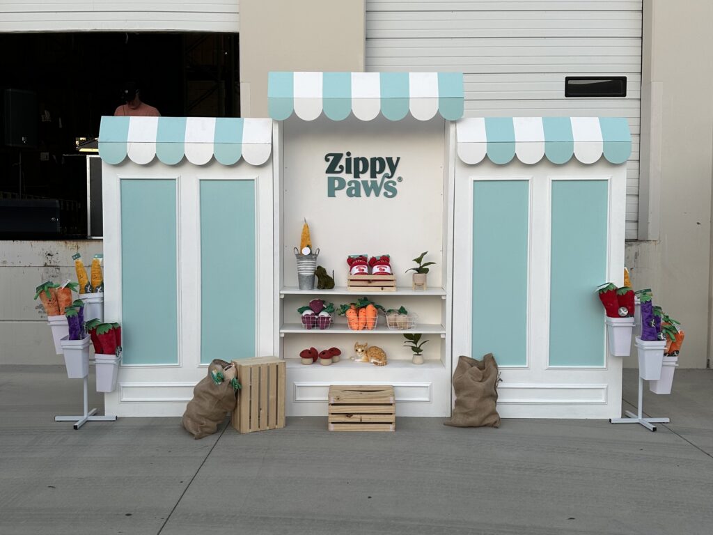 ZippyPaws Night Market Photo Op